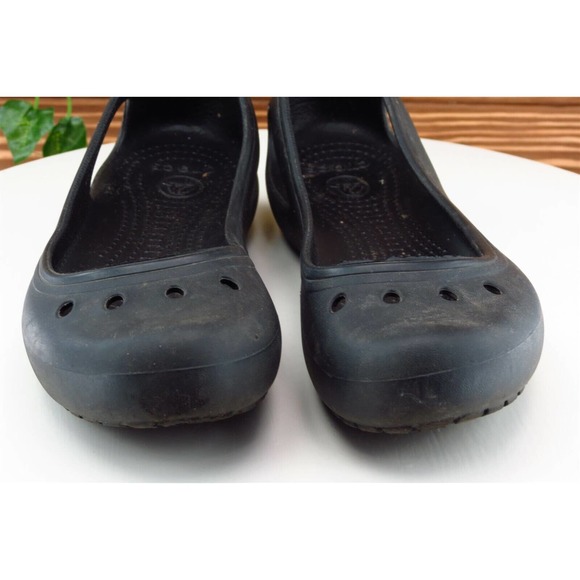 Crocs Size 8 M‎ Black Round Toe Flat Synthetic Women - Picture 2 of 7